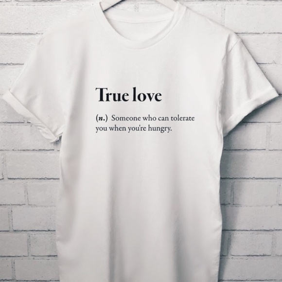 IN STOCK - TRUE love graphic tee - Picture 2 of 2